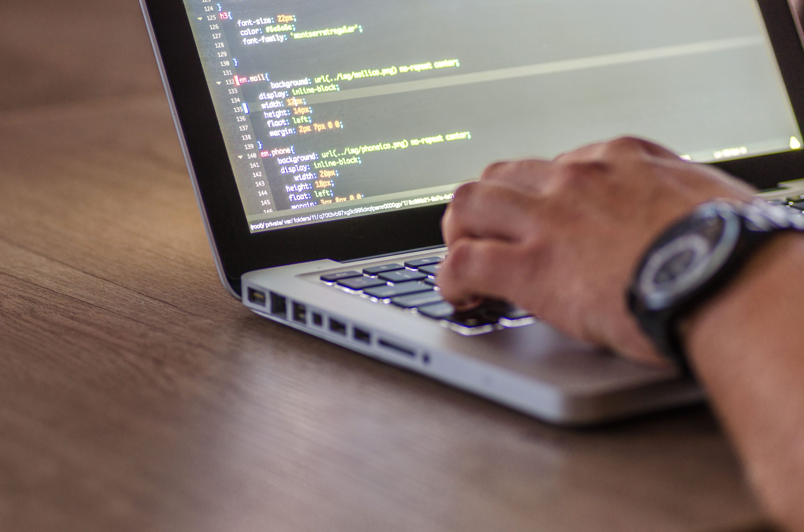 n8n conectado a WordPress para automatizaciones open source